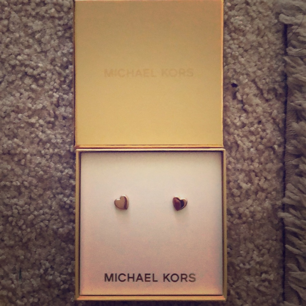 Michael Kors heart studs